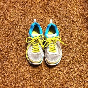 Fila running sneakers size 6 colour blue & grey( used)